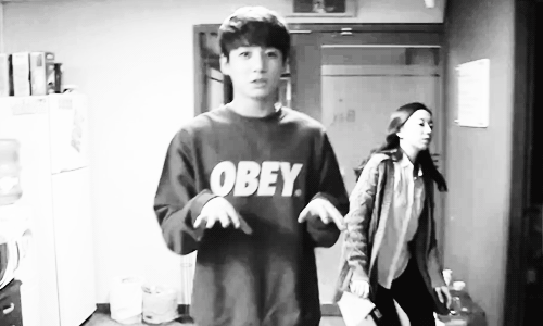 jungkookwalkinglikeadinosaur